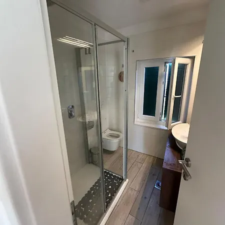 Dida Διαμέρισμα Σπλιτ